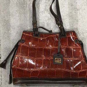 Dooney and Bourke preloved leather handbag in great condition.